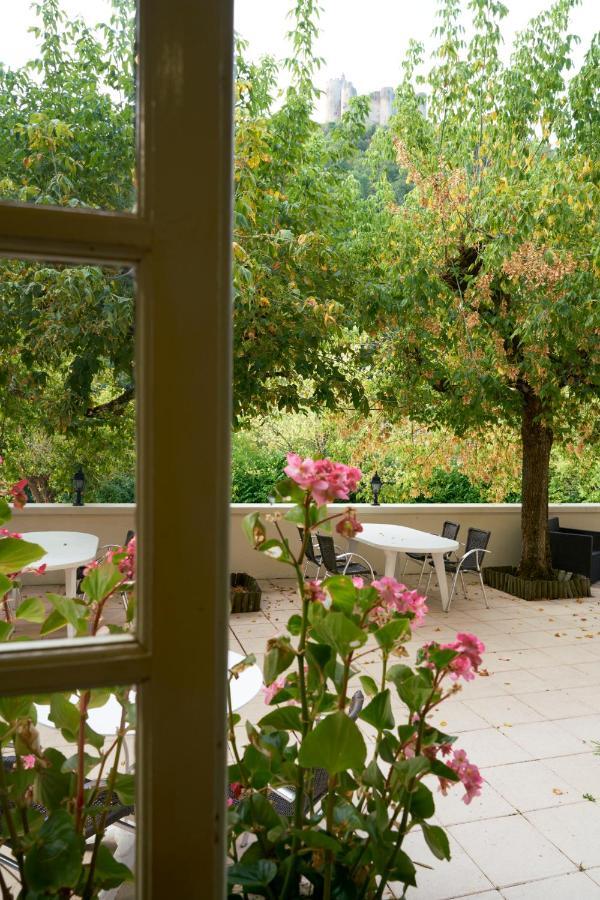 Logis Hotel Le Belle Rive Najac Exterior photo
